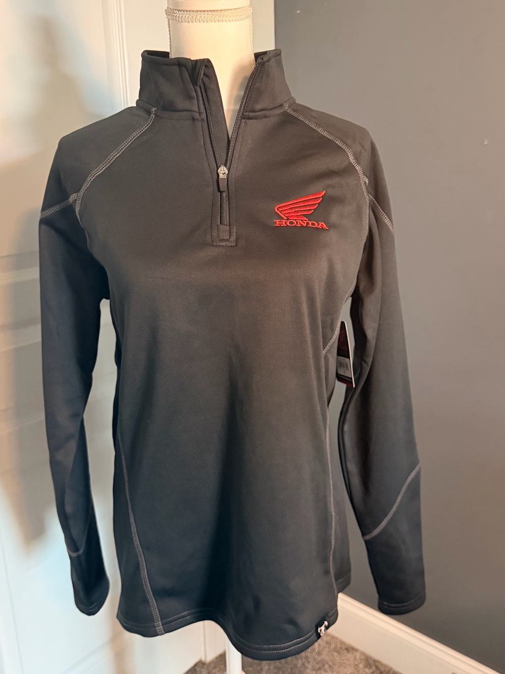NWT - Honda Powersports Black Pullover with Red Wing Logo